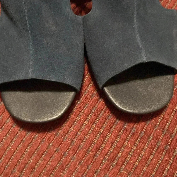 ***NWOT*** MARKET & SPRUCE GABRIEL SUEDE SLINGBACK HEELS SIZE 9 - Picture 3 of 13